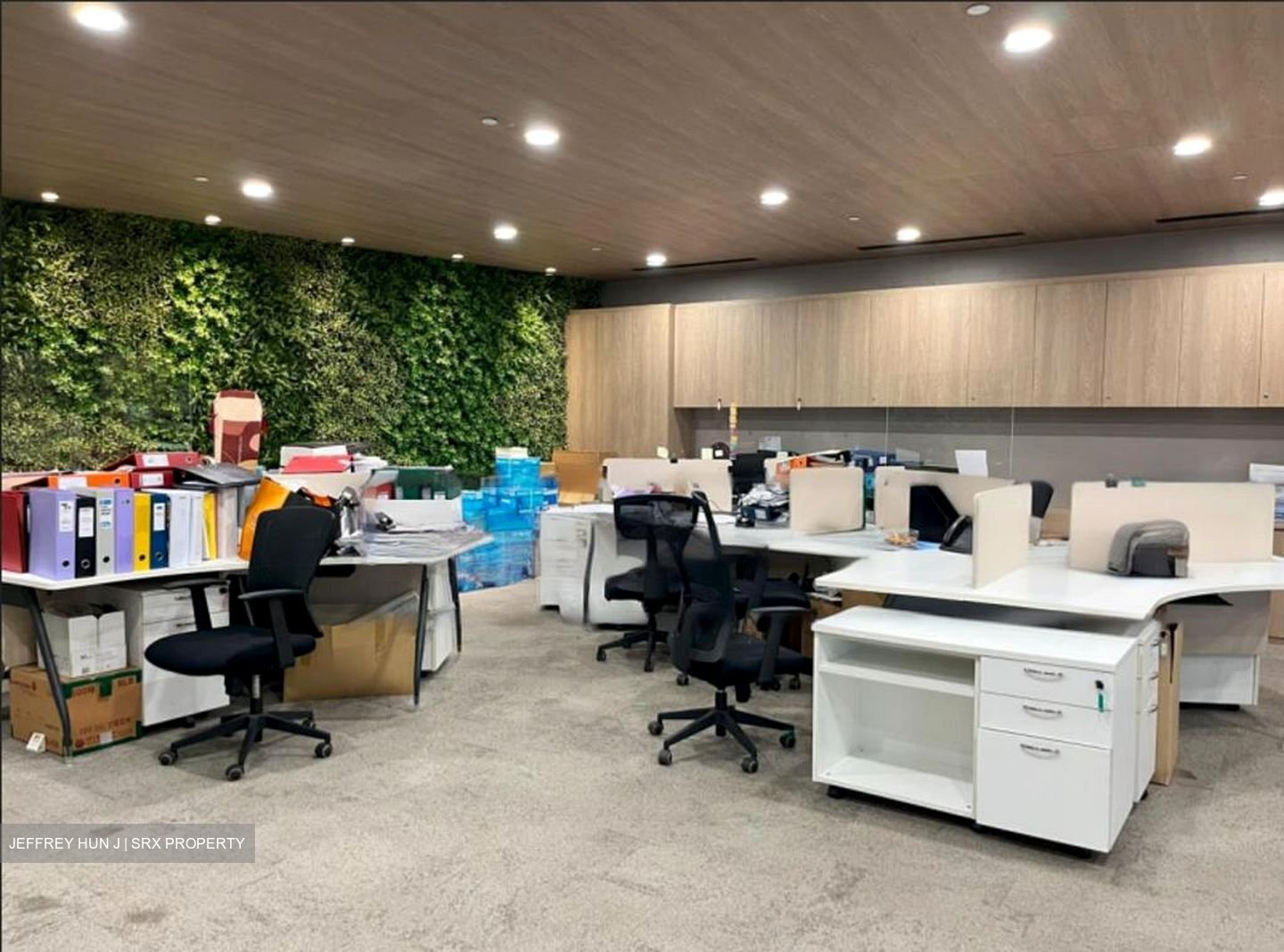 Jalan Buroh (D22), Office #457443711
